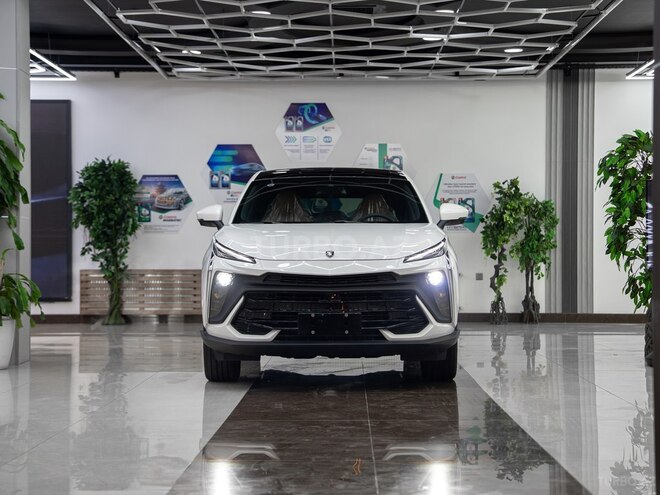 Forthing T5 HEV-6