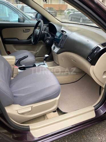 Hyundai Elantra-5