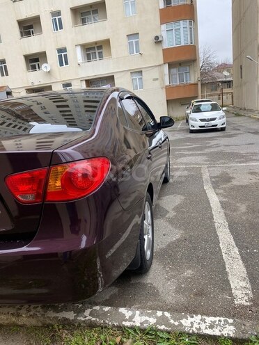 Hyundai Elantra-4