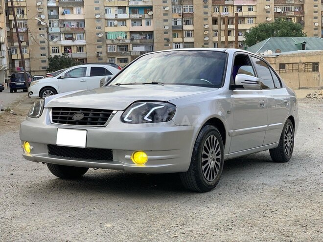 Hyundai Accent 2005, 390,000 km - 1.6 l - Şirvan