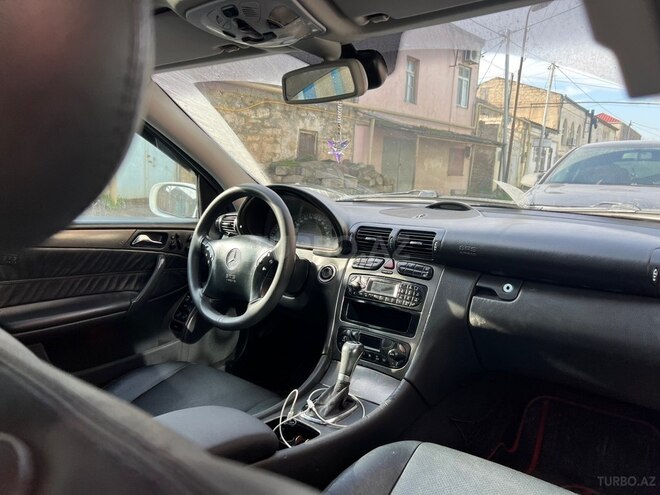 Mercedes C 240 2001, 312,000 km - 2.6 л - Bakı
