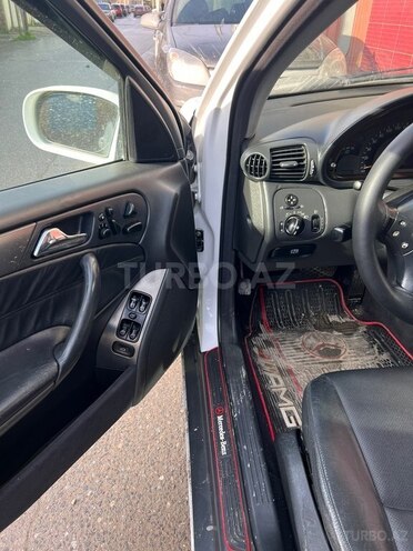 Mercedes C 240 2001, 312,000 km - 2.6 л - Bakı