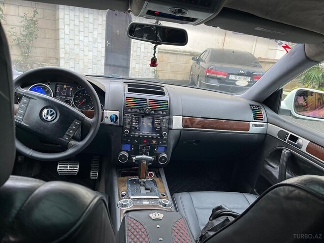 Volkswagen Touareg 2004, 234,659 km - 4.2 l - Lənkəran
