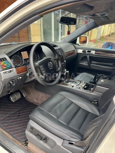Volkswagen Touareg 2004, 234,659 km - 4.2 l - Lənkəran