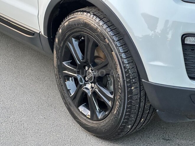 Land Rover RR Evoque-7
