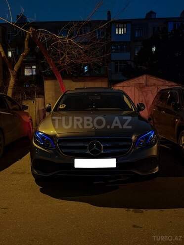 Mercedes E 220 d 2019, 214,000 km - 2.0 l - Bakı