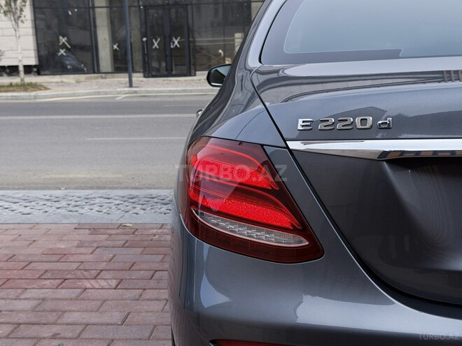 Mercedes E 220 d 2019, 214,000 km - 2.0 l - Bakı