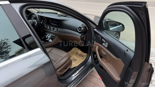 Mercedes E 220 d 2019, 214,000 km - 2.0 l - Bakı
