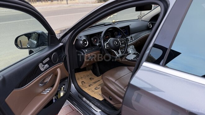 Mercedes E 220 d 2019, 214,000 km - 2.0 l - Bakı