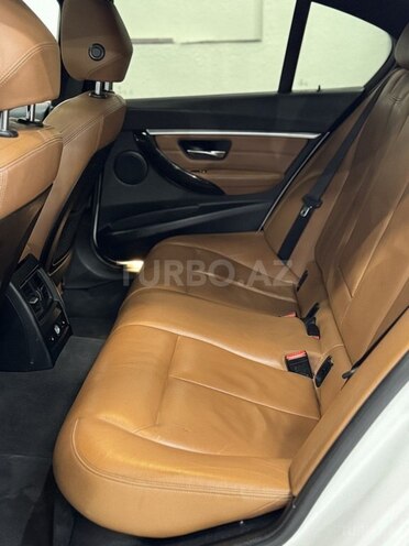 BMW 330-19