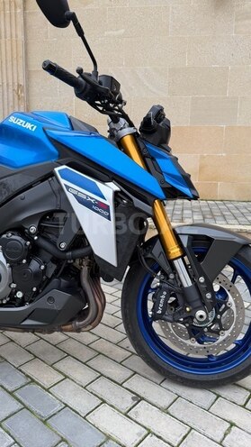 Suzuki GSX-S1000-3