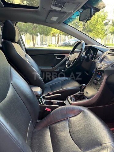 Hyundai Elantra 2015, 145,000 km - 1.8 л - Bakı