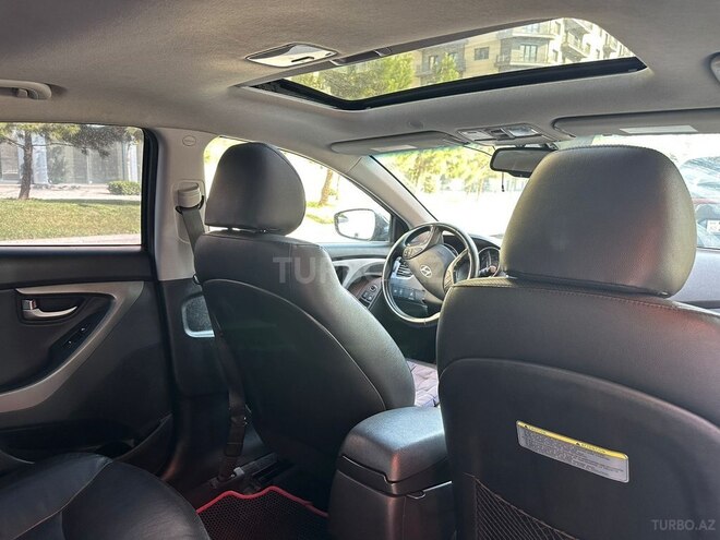 Hyundai Elantra 2015, 145,000 km - 1.8 л - Bakı