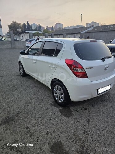 Hyundai i20 2010, 88,000 km - 1.2 л - Gəncə
