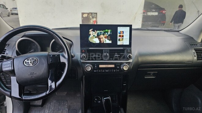 Toyota Land Cruiser Prado 2011, 280,000 km - 2.7 л - Bakı