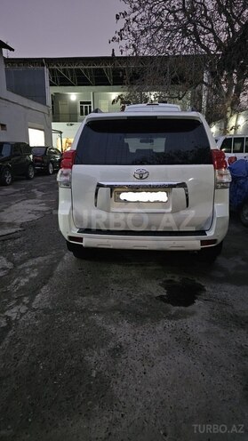 Toyota Land Cruiser Prado 2011, 280,000 km - 2.7 л - Bakı