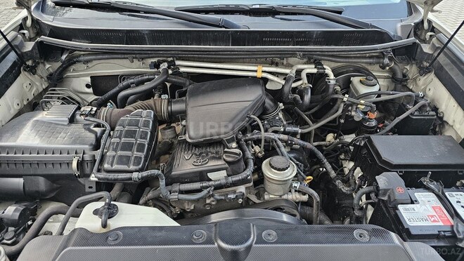 Toyota Land Cruiser Prado 2011, 280,000 km - 2.7 л - Bakı
