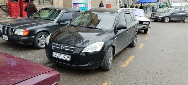 Kia  2008, 263,000 km - 1.4 l - Quba