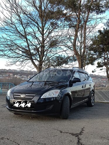 Kia  2008, 263,000 km - 1.4 l - Quba