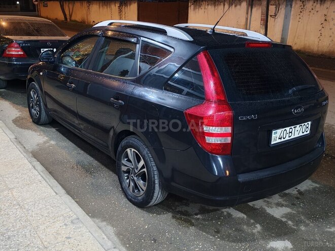 Kia  2008, 263,000 km - 1.4 l - Quba