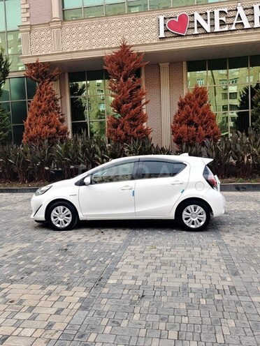 Toyota Aqua 2020, 87,000 km - 1.5 l - Bakı