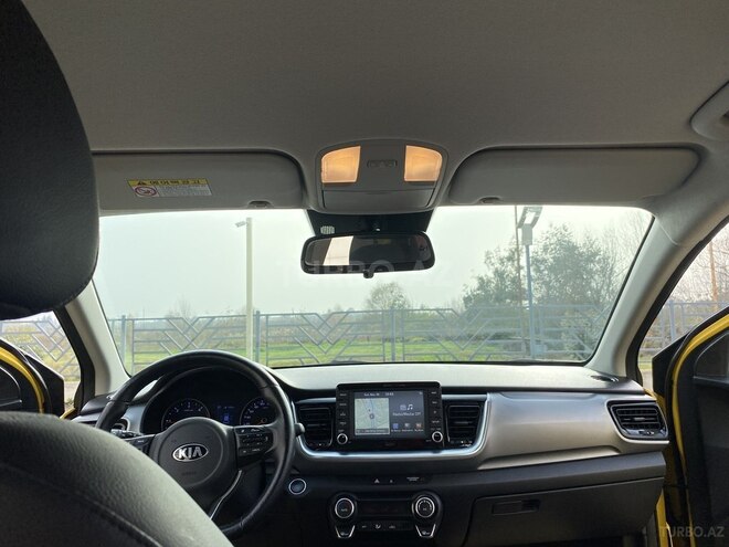 Kia Stonic 2017, 90,000 km - 1.6 l - Bakı