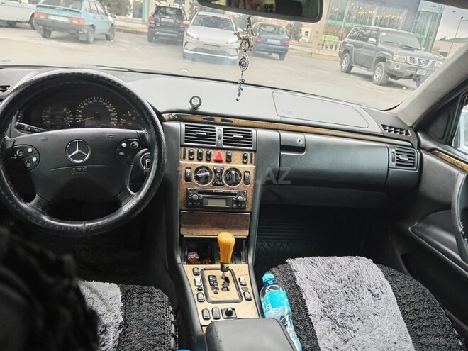 Mercedes E 320 1999, 625,000 km - 3.2 l - Bakı