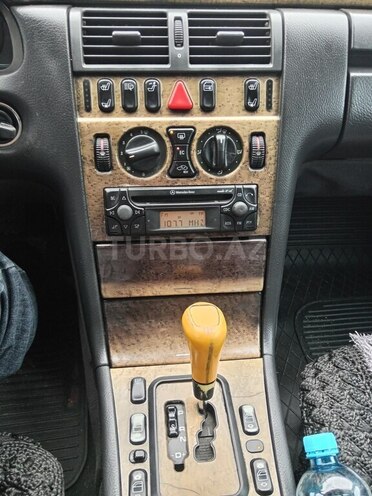 Mercedes E 320 1999, 625,000 km - 3.2 l - Bakı