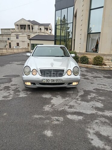 Mercedes E 320 1999, 625,000 km - 3.2 l - Bakı