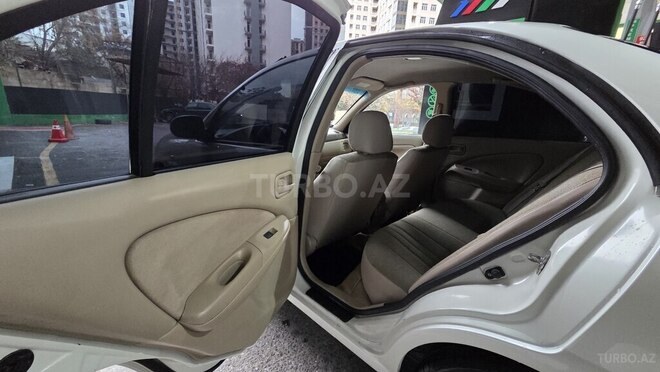 Nissan Sunny 2009, 198,000 km - 1.6 l - Bakı