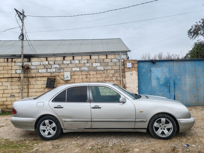 Mercedes E 230 1996, 373,400 km - 2.3 l - Sumqayıt