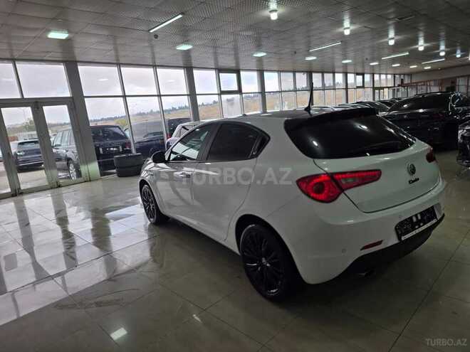 Alfa Romeo Giulietta 2017, 36,000 km - 1.4 l - Bakı
