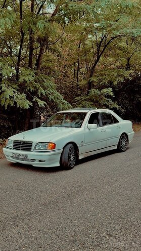 Mercedes C 240 1999, 246,000 km - 2.4 л - Beyləqan