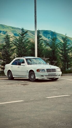 Mercedes C 240 1999, 246,000 km - 2.4 л - Beyləqan