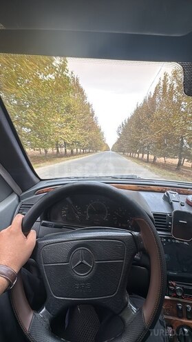 Mercedes C 240 1999, 246,000 km - 2.4 л - Beyləqan