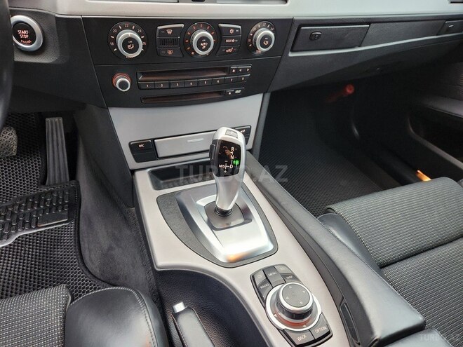 BMW 525 2008, 135,000 km - 2.5 л - Bakı