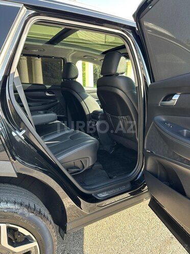 Hyundai Santa Fe-5