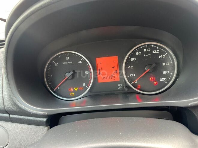 Mitsubishi L200 2018, 351,000 km - 2.5 л - Bakı