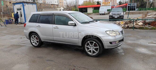Mitsubishi Airtrek 2002, 268,413 km - 2.0 l - Sumqayıt