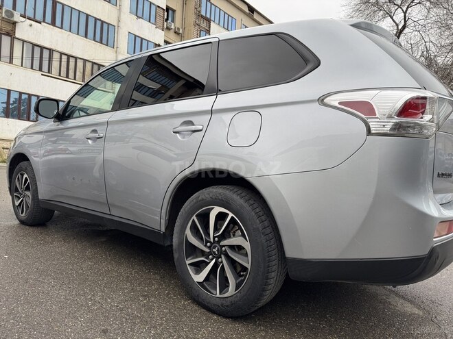 Mitsubishi Outlander 2014, 230,014 km - 2.4 l - Bakı