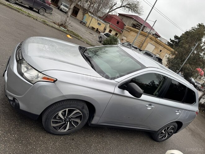 Mitsubishi Outlander 2014, 230,014 km - 2.4 l - Bakı