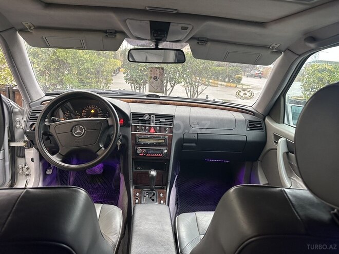 Mercedes C 200 1999, 210,376 km - 2.0 l - Bakı