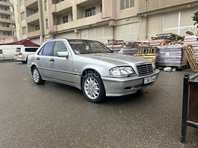 Mercedes C 200 1999, 210,376 km - 2.0 l - Bakı