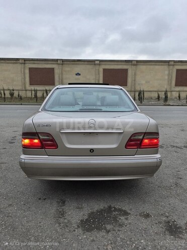 Mercedes E 240 1999, 275,000 km - 2.4 л - Bakı