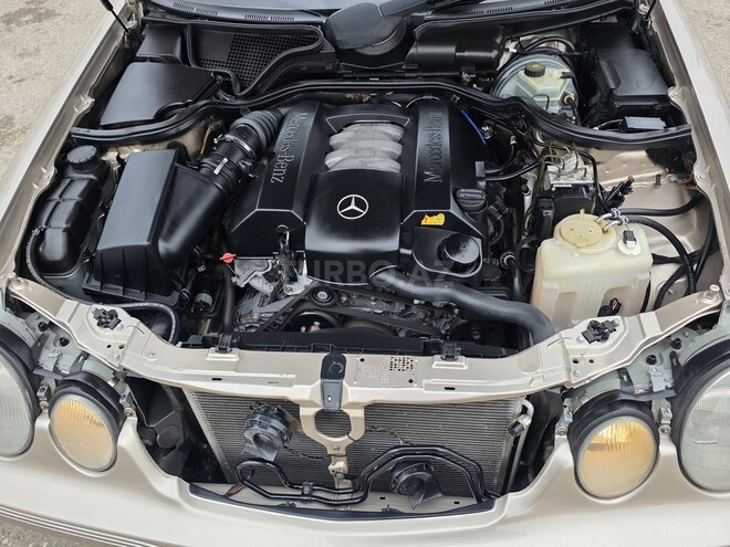 Mercedes E 240 1999, 275,000 km - 2.4 л - Bakı