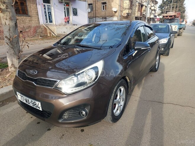 Kia Rio 2011, 261,000 km - 1.1 l - Gəncə