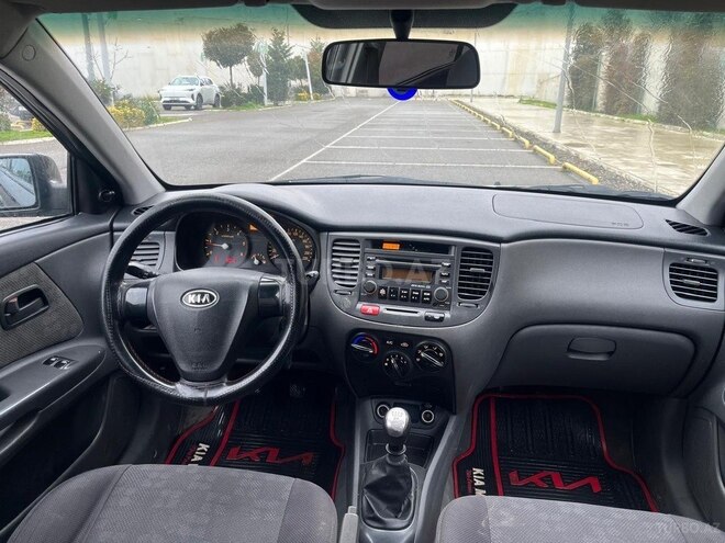 Kia Rio-8