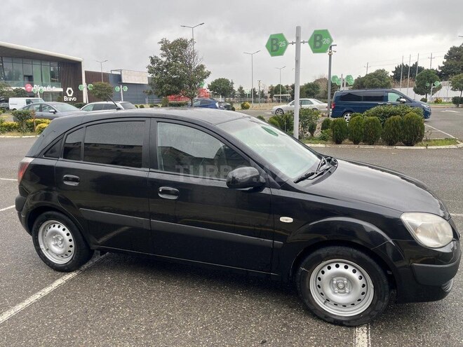 Kia Rio-2