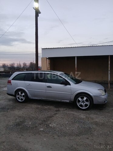 Opel Vectra 2004, 230,000 km - 1.9 l - İmişli