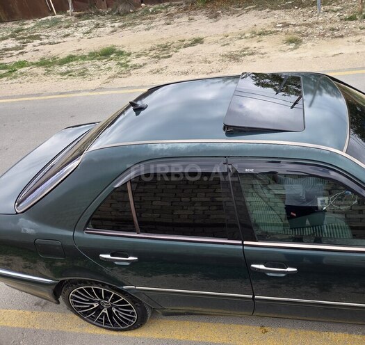 Mercedes C 220 2000, 439,000 km - 2.2 l - Bakı
